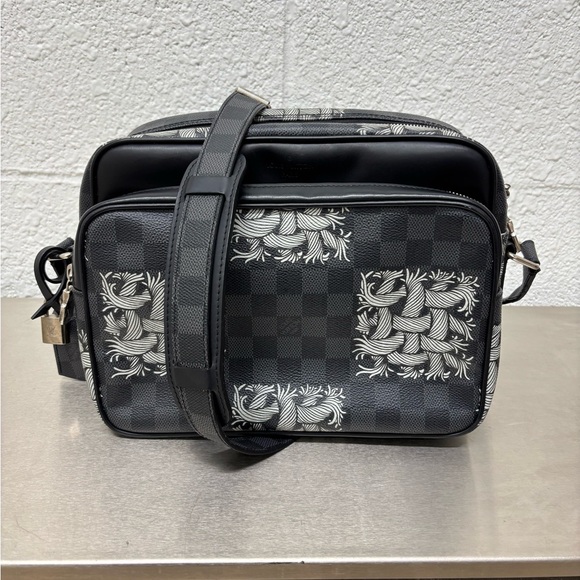 Louis Vuitton Limited Edition Damier Graphite Nemeth Nil PM Messenger Bag - Picture 1 of 15